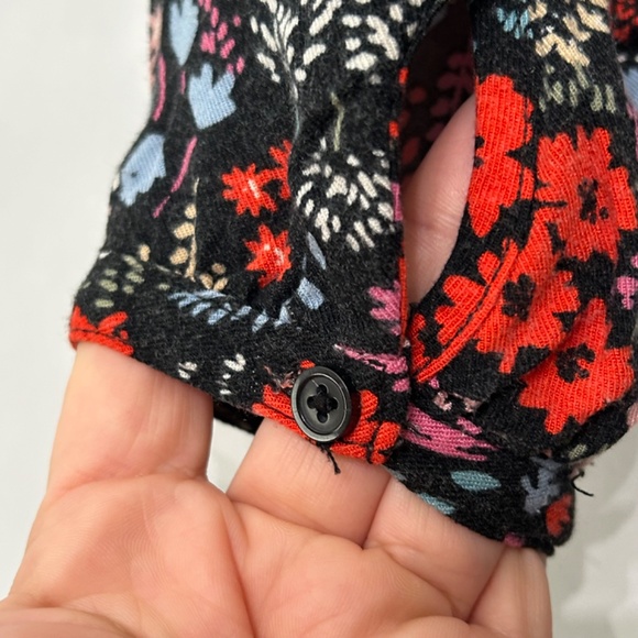 Girl’s- Floral black - Picture 8 of 13